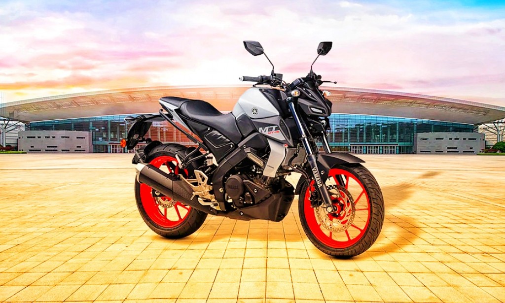 Detail Review of YAMAHA MT15