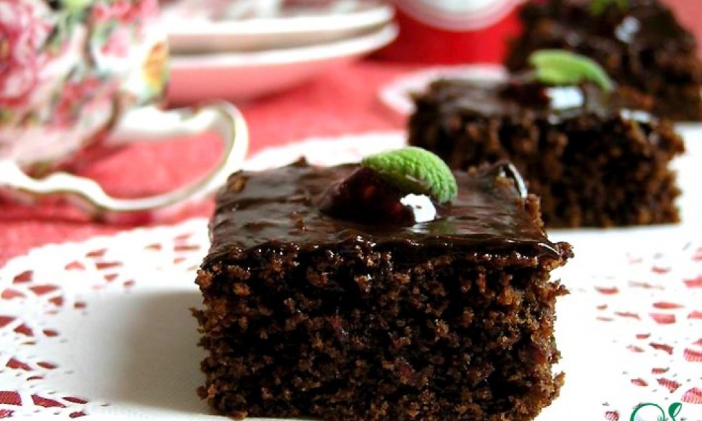Brownies with raspberry jam