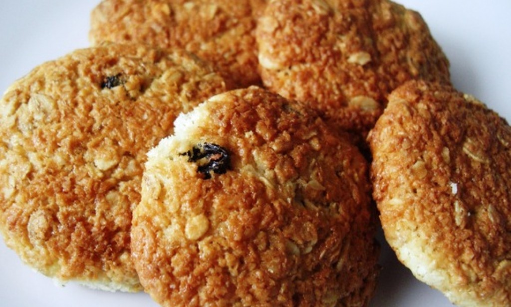 Oatmeal and coconut cookies