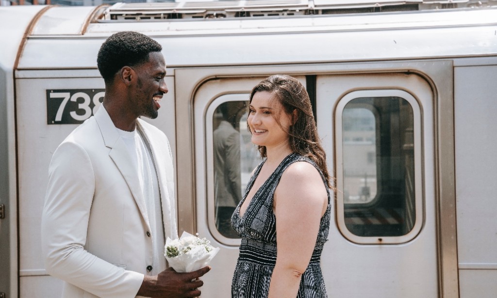 7 questions to ask a girl on a first date, according to divorce attorneys