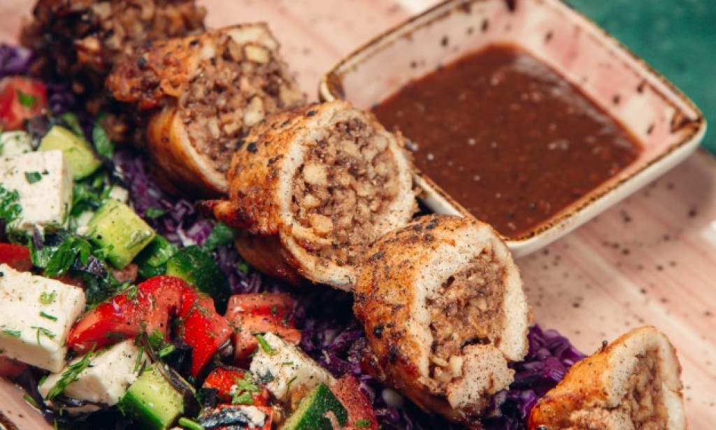 Chicken fillet baked in bacon