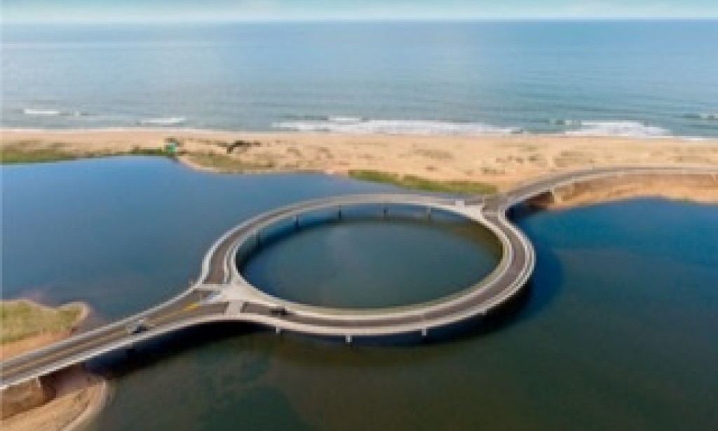 Why is the bridge in Uruguay round?