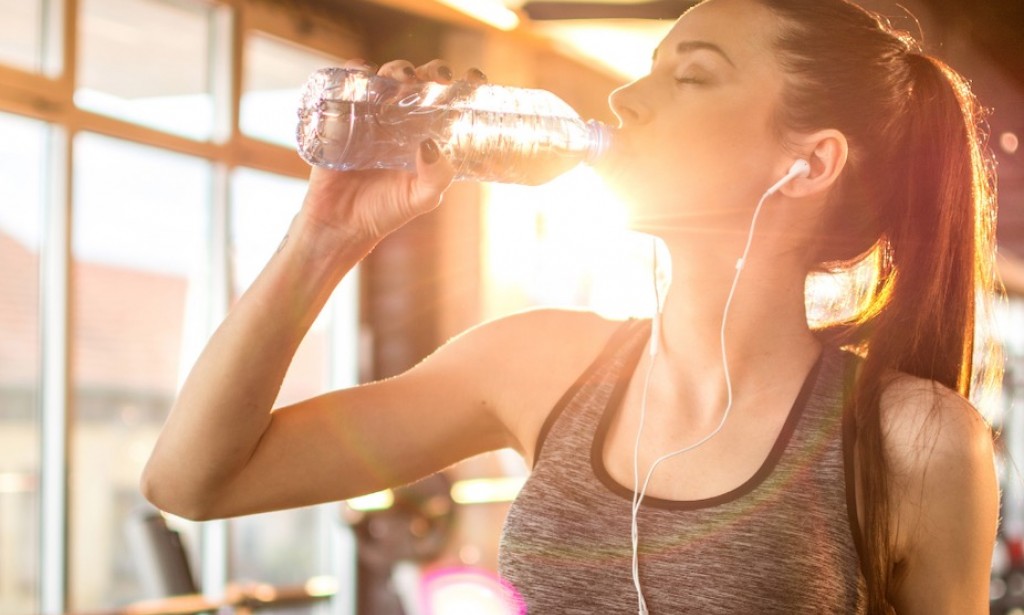 5 reason you are drinking water wrong way