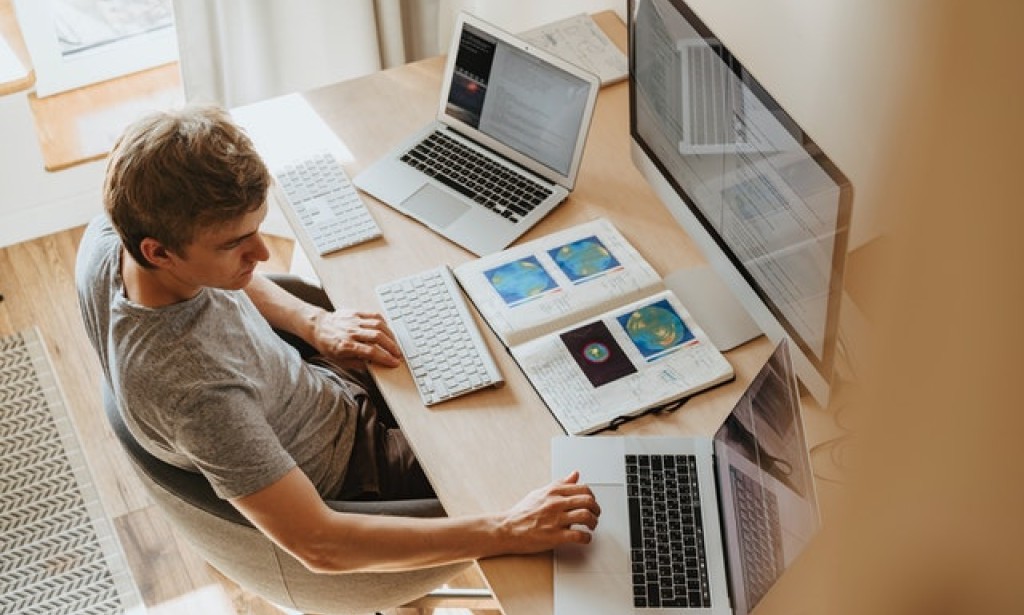 Always in touch? What's wrong with working without boundaries?