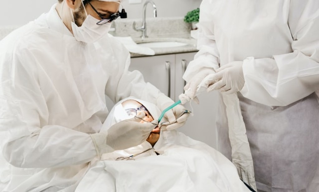 Description of Dental Assistant